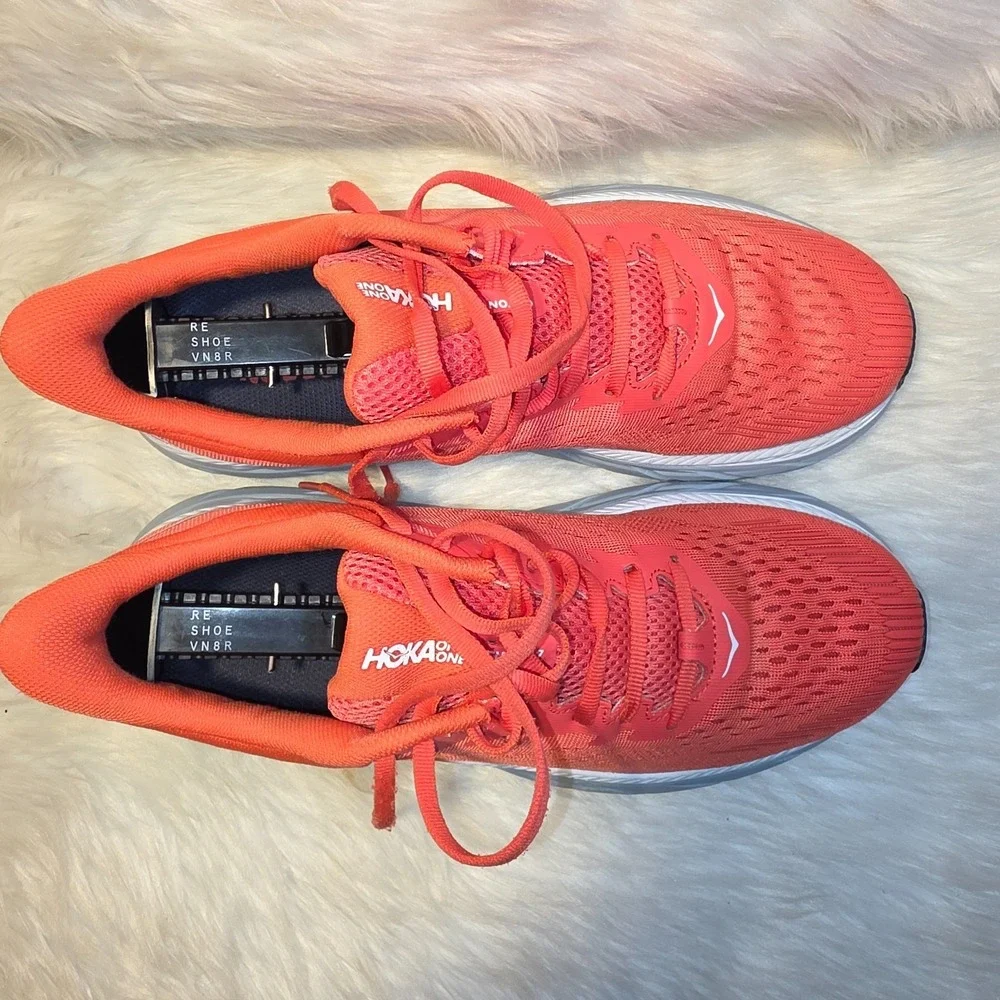 Size 9.5 - Hoka One One HOKA Clifton 7 Hot Coral W